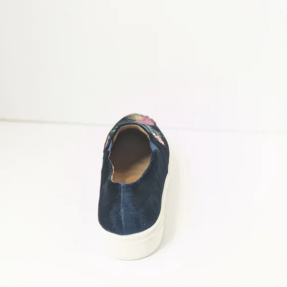 NWOT Dirty laundry velvet slides - Picture 5 of 16